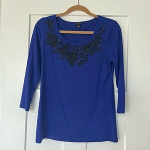 Ann Taylor top with design
